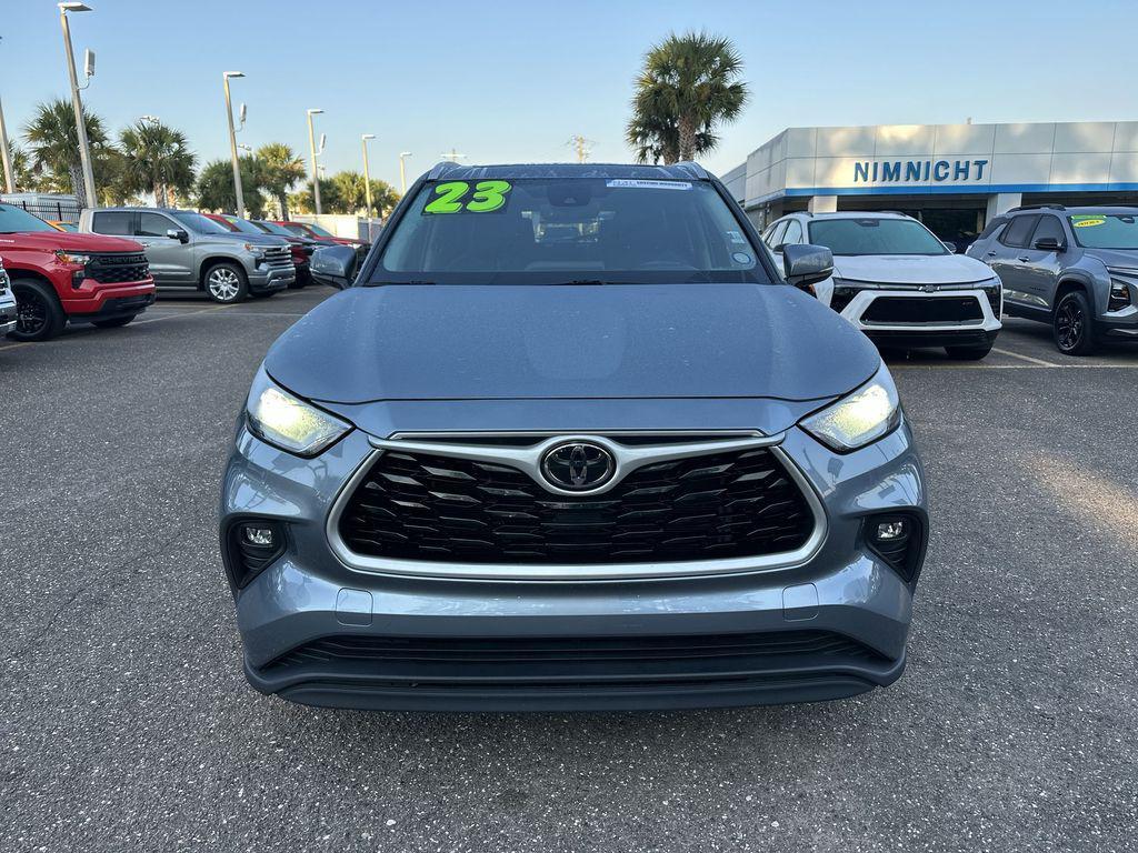 used 2023 Toyota Highlander car, priced at $36,683