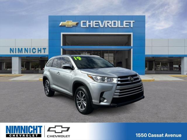 used 2019 Toyota Highlander car, priced at $24,560