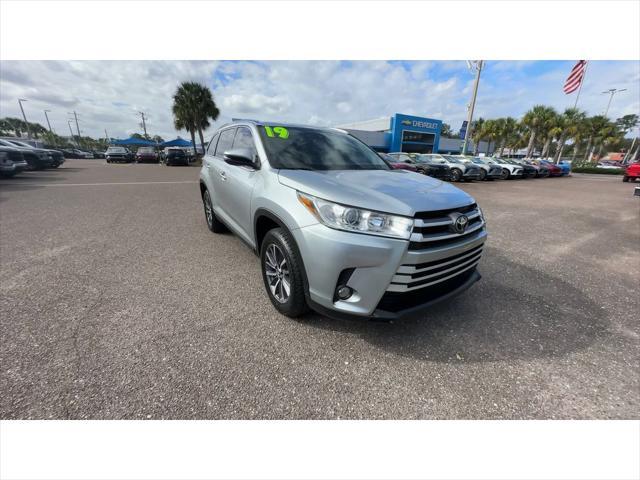 used 2019 Toyota Highlander car, priced at $24,560