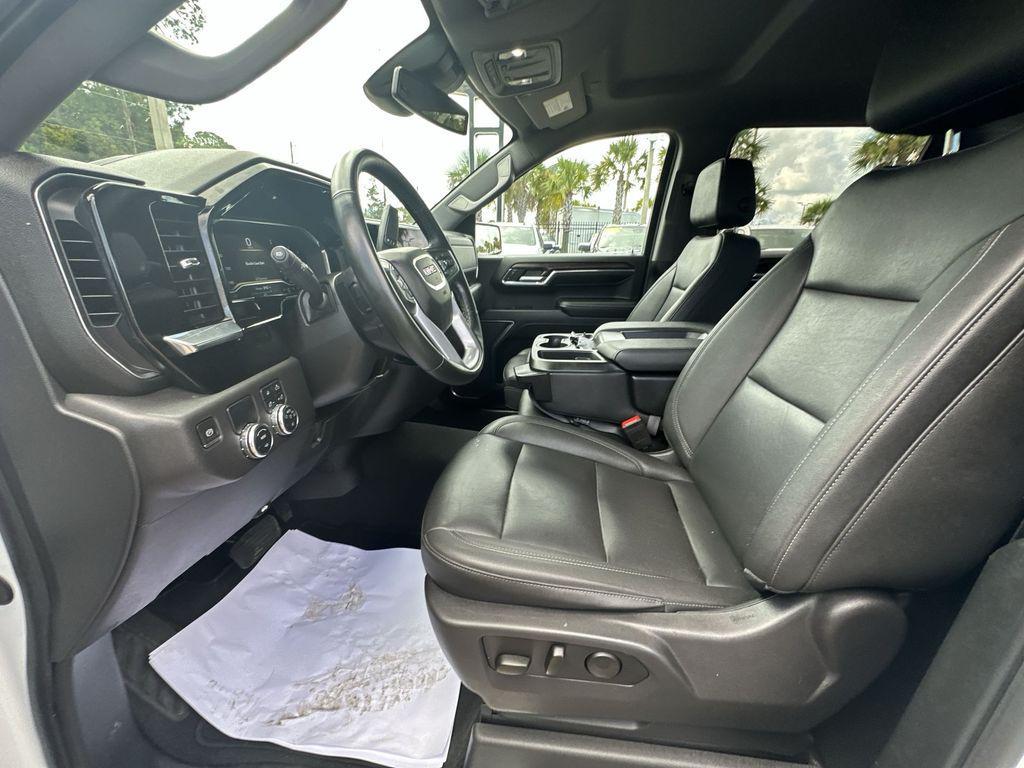 used 2024 GMC Sierra 1500 car, priced at $41,882