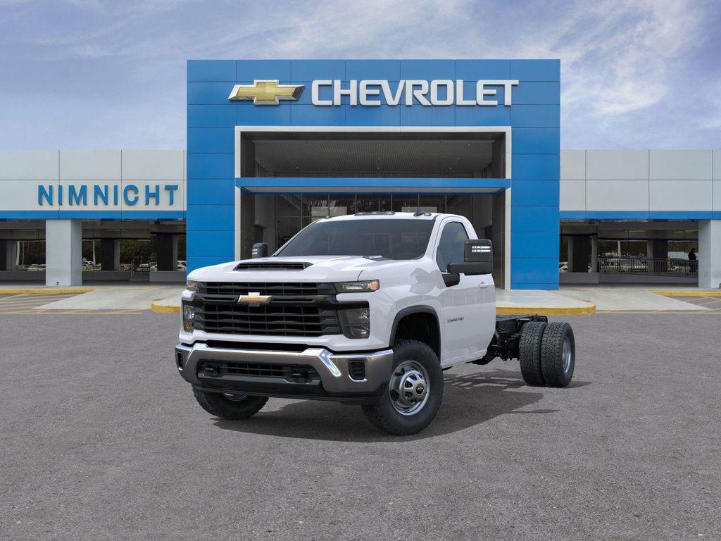 new 2025 Chevrolet Silverado 3500 car, priced at $61,863