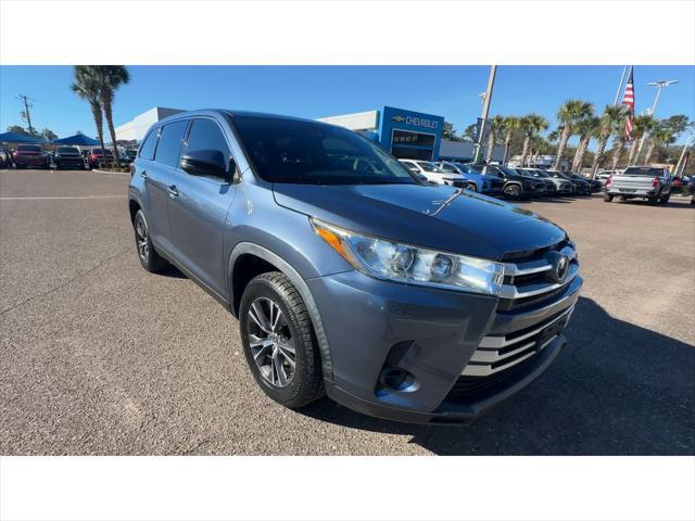 used 2019 Toyota Highlander car, priced at $23,935