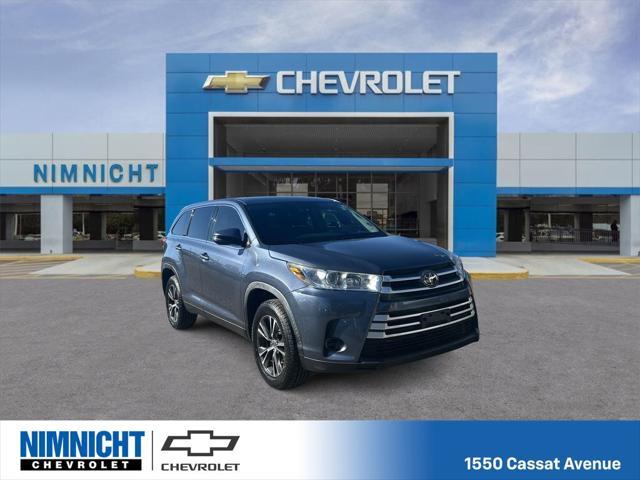 used 2019 Toyota Highlander car, priced at $23,935