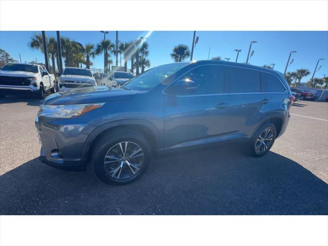 used 2019 Toyota Highlander car, priced at $23,935