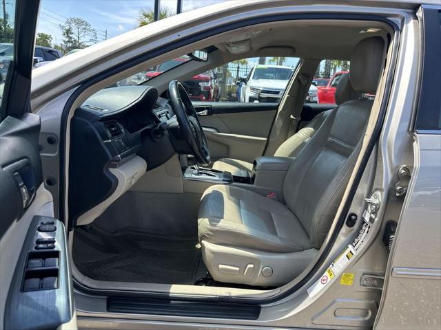 used 2013 Toyota Camry Hybrid car, priced at $11,500