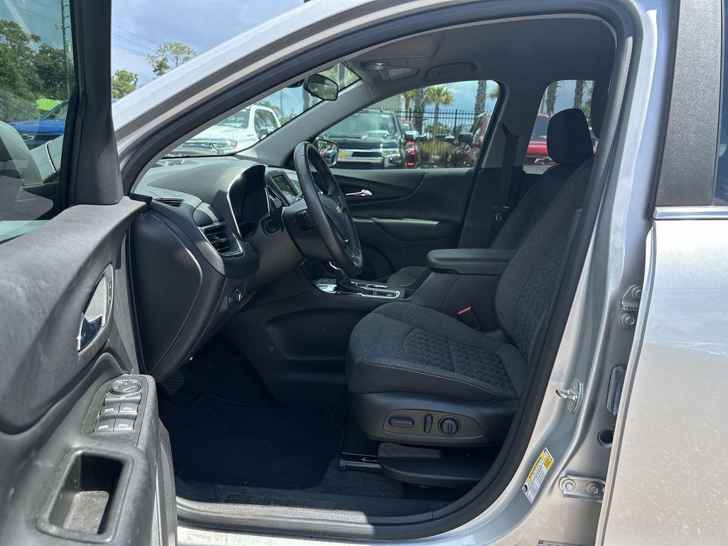 used 2022 Chevrolet Equinox car, priced at $24,650