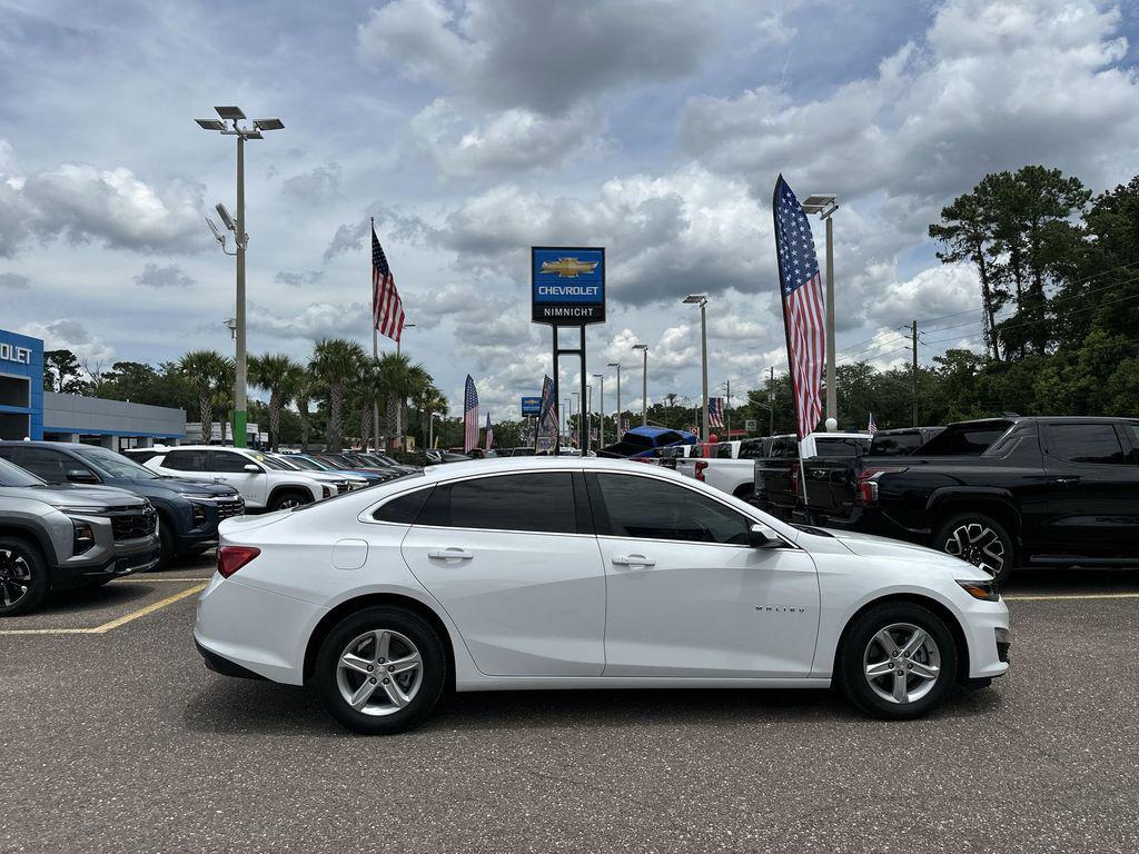 used 2024 Chevrolet Malibu car, priced at $25,555