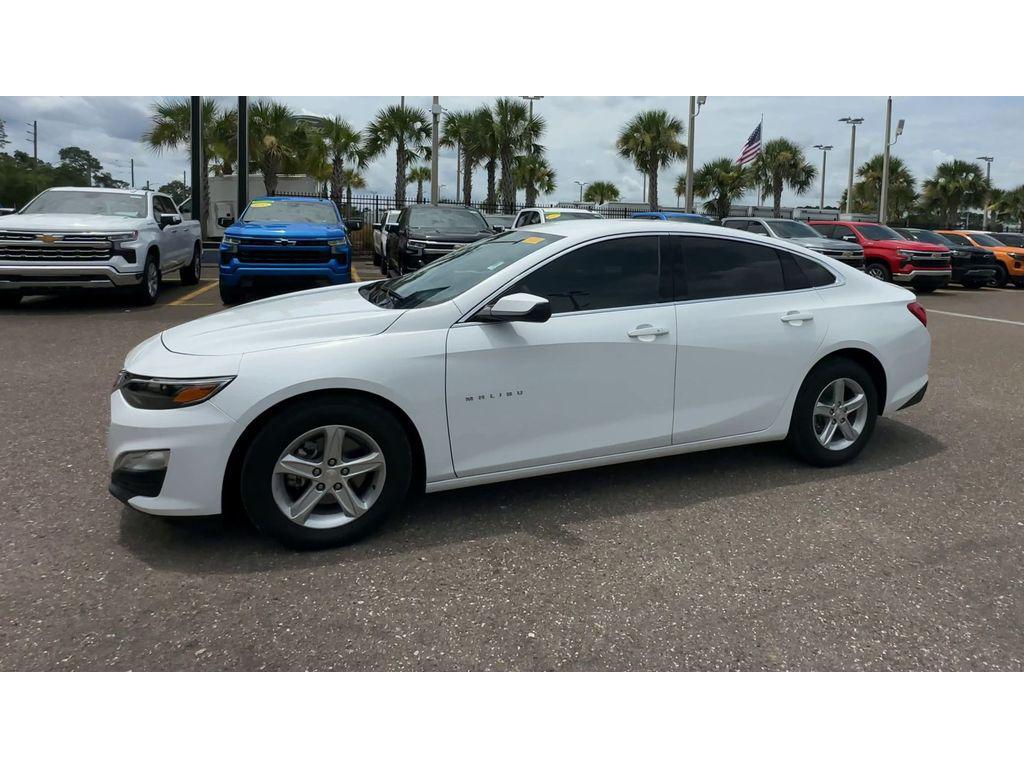 used 2024 Chevrolet Malibu car, priced at $25,555