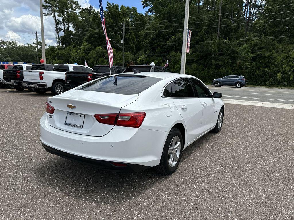 used 2024 Chevrolet Malibu car, priced at $25,555