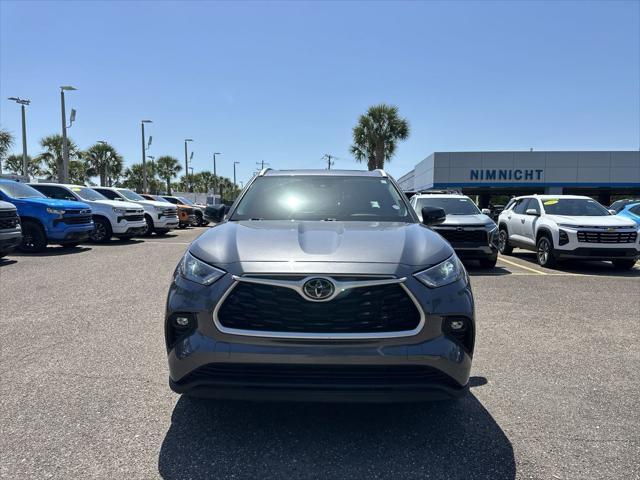 used 2023 Toyota Highlander car, priced at $35,788