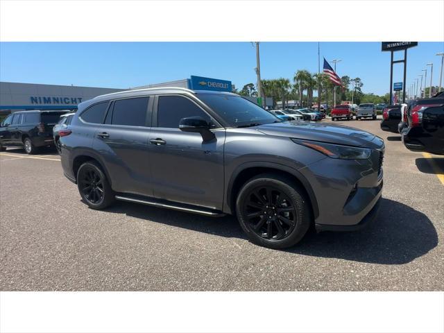 used 2023 Toyota Highlander car, priced at $35,788