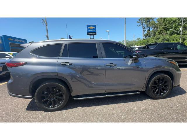 used 2023 Toyota Highlander car, priced at $35,788