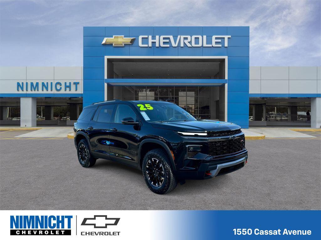 used 2025 Chevrolet Traverse car, priced at $51,881