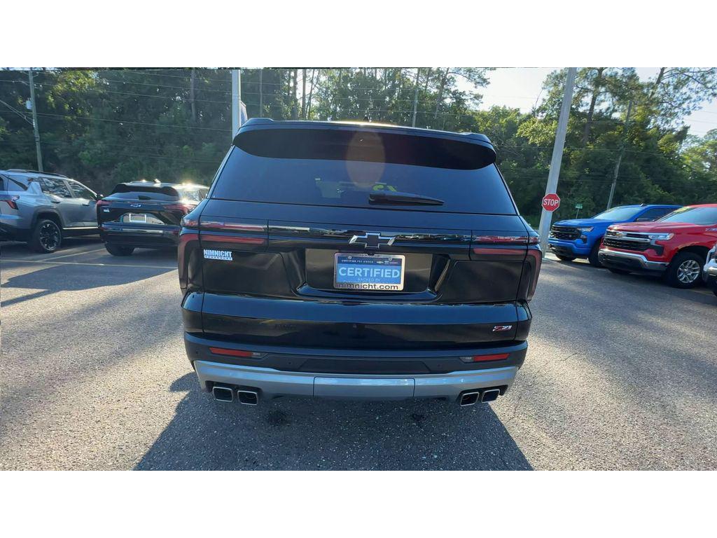 used 2025 Chevrolet Traverse car, priced at $49,925
