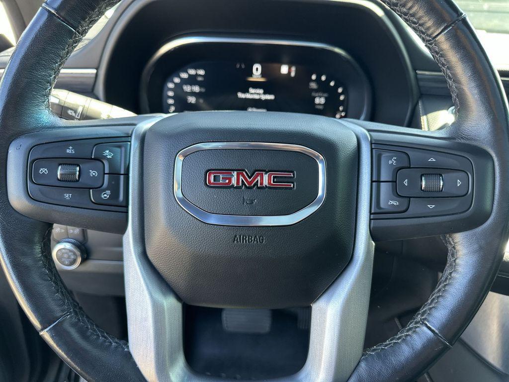 used 2022 GMC Yukon car, priced at $43,985