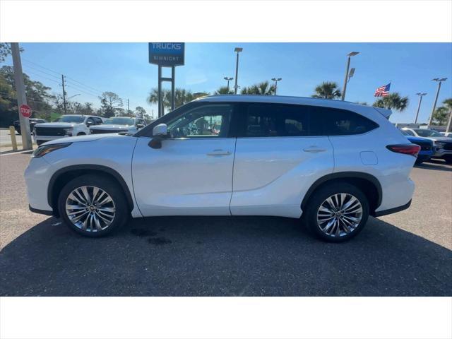 used 2023 Toyota Highlander car, priced at $42,495