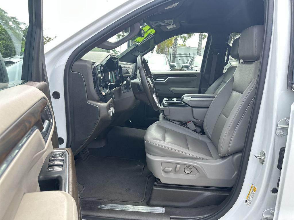 used 2024 GMC Sierra 1500 car, priced at $41,882