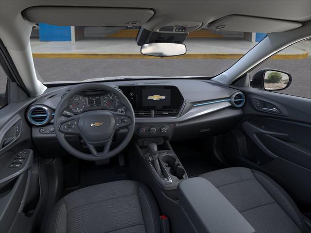 new 2025 Chevrolet Trax car