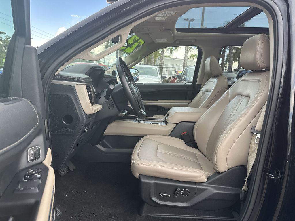 used 2023 Ford Expedition car, priced at $43,740
