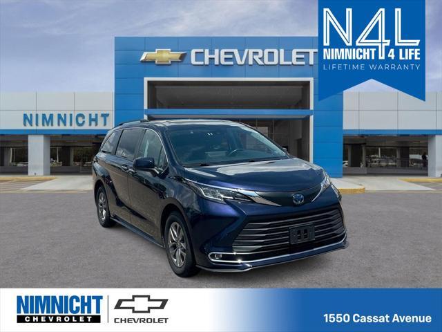 used 2023 Toyota Sienna car, priced at $41,995