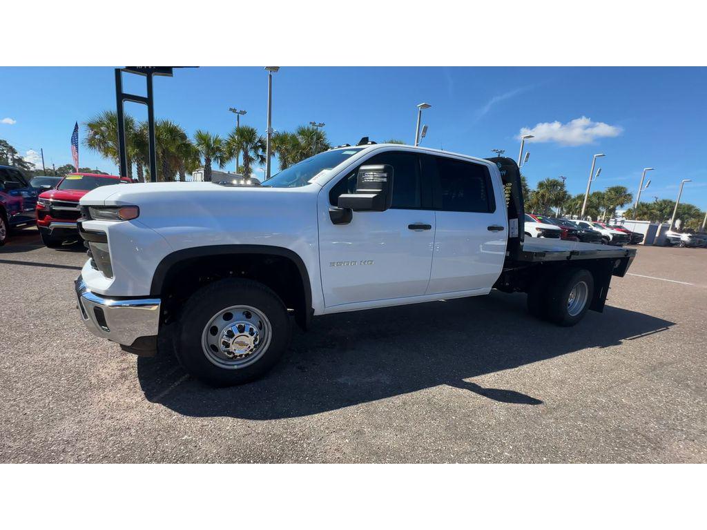 new 2025 Chevrolet Silverado 3500 car, priced at $61,713