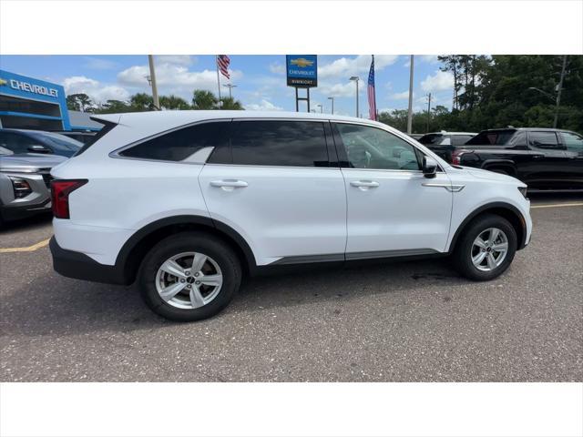 used 2023 Kia Sorento car, priced at $24,985