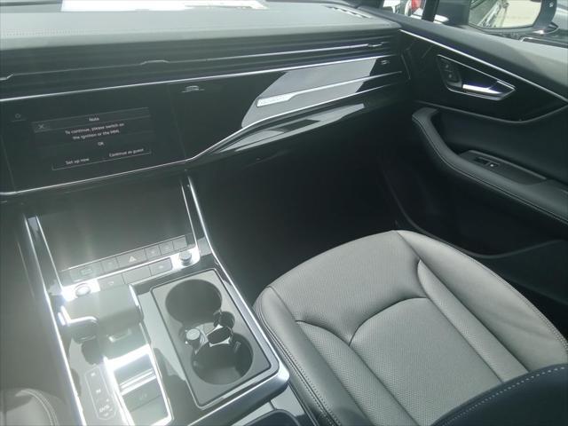 new 2025 Audi Q7 car, priced at $77,750