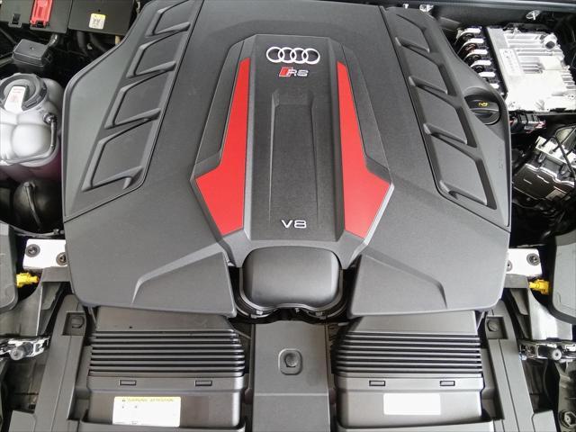 new 2025 Audi RS Q8 car, priced at $151,485