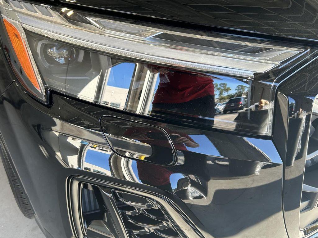 new 2026 Audi Q7 car, priced at $84,340