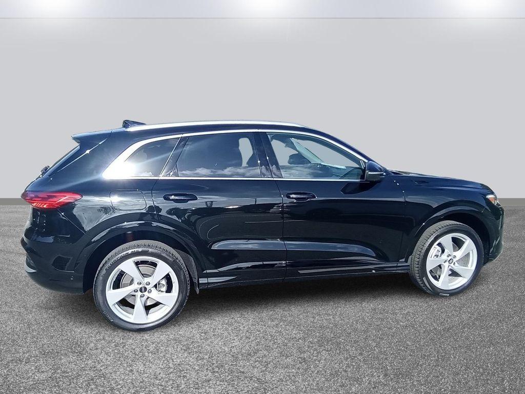 new 2025 Audi Q5 car, priced at $61,950