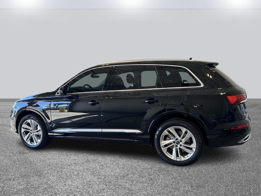 used 2023 Audi Q7 car, priced at $42,500