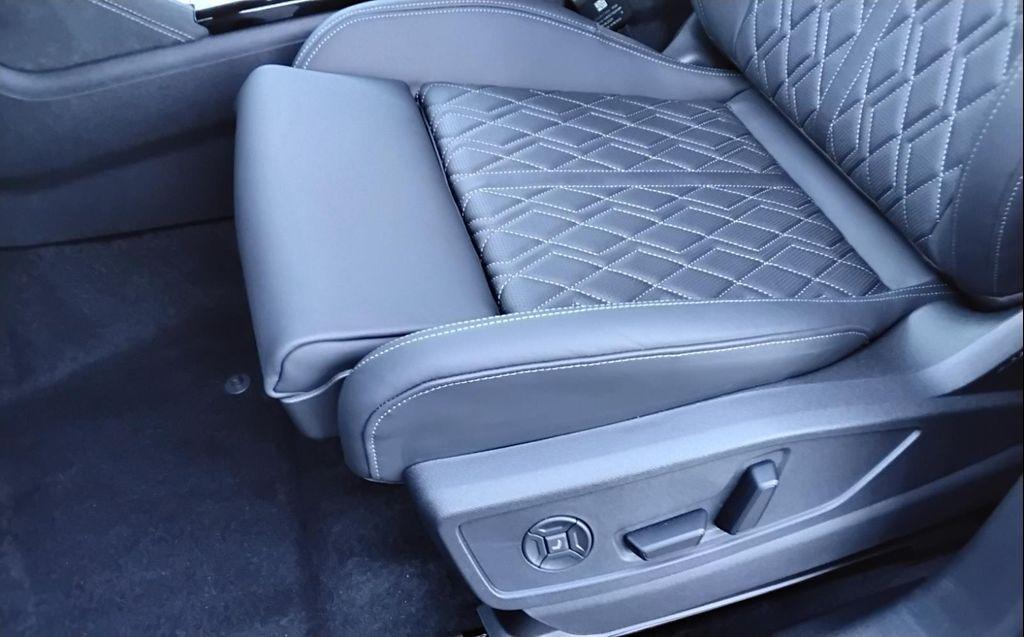 new 2025 Audi SQ5 car, priced at $75,005