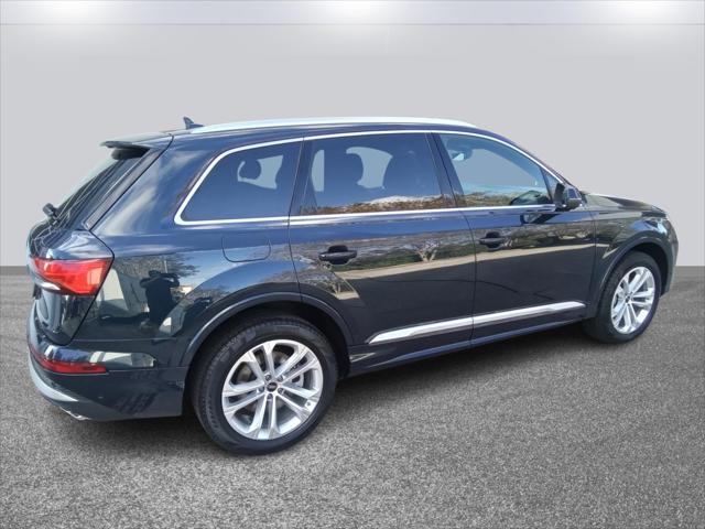 new 2025 Audi Q7 car, priced at $65,600