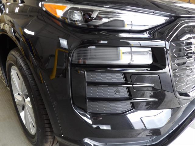 new 2025 Audi Q6 e-tron car, priced at $70,000