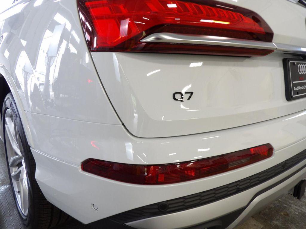 new 2025 Audi Q7 car, priced at $77,080