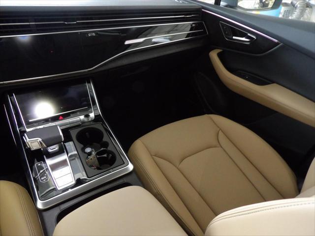 new 2025 Audi Q7 car, priced at $77,080