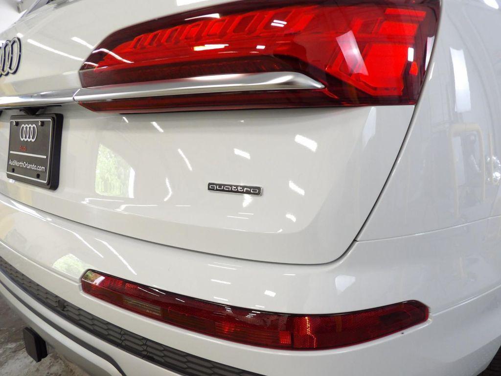 new 2025 Audi Q7 car, priced at $77,080
