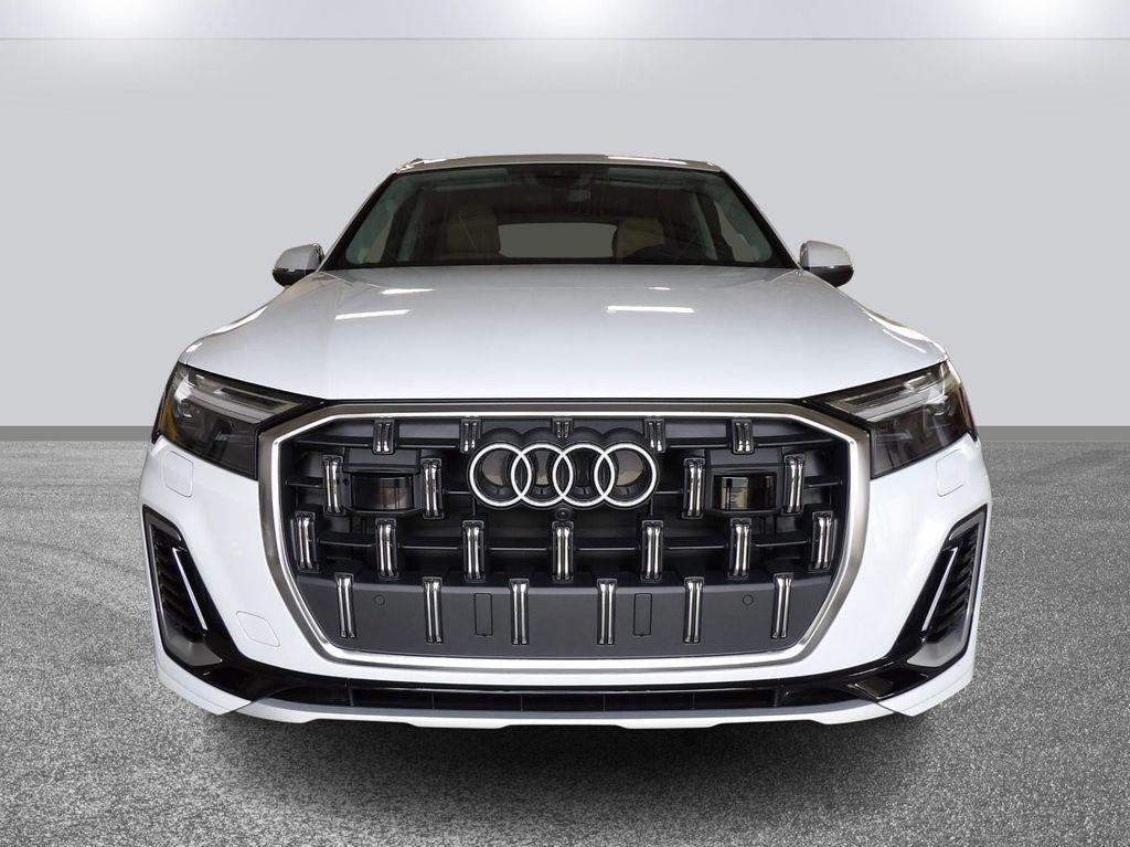 new 2025 Audi Q7 car, priced at $77,080