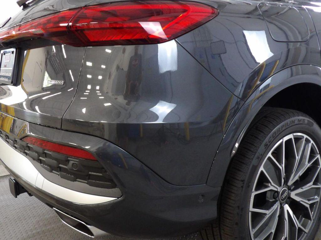 new 2025 Audi Q5 car, priced at $61,950