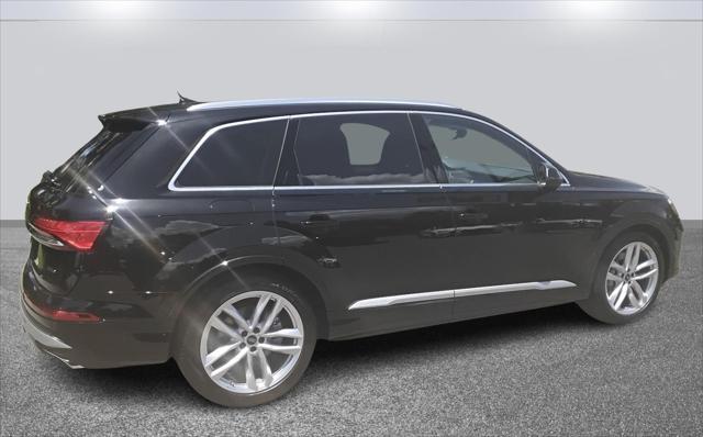 new 2025 Audi Q7 car, priced at $76,205