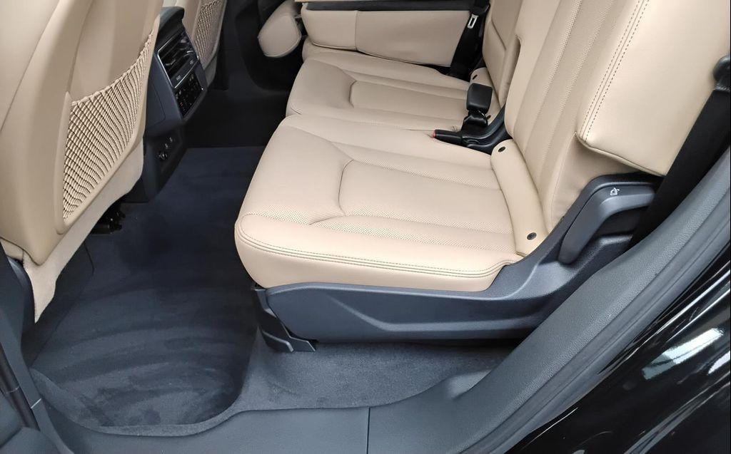new 2025 Audi Q7 car, priced at $77,080