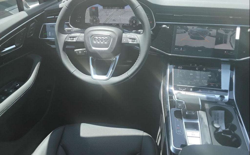 new 2025 Audi Q7 car, priced at $78,950