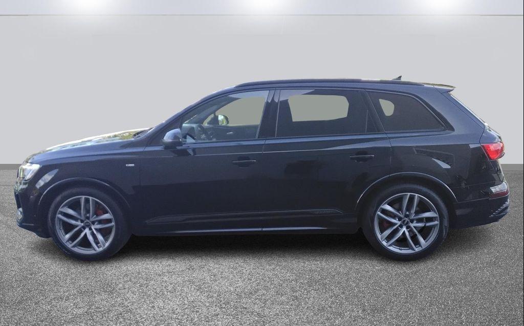 new 2026 Audi Q7 car, priced at $84,340