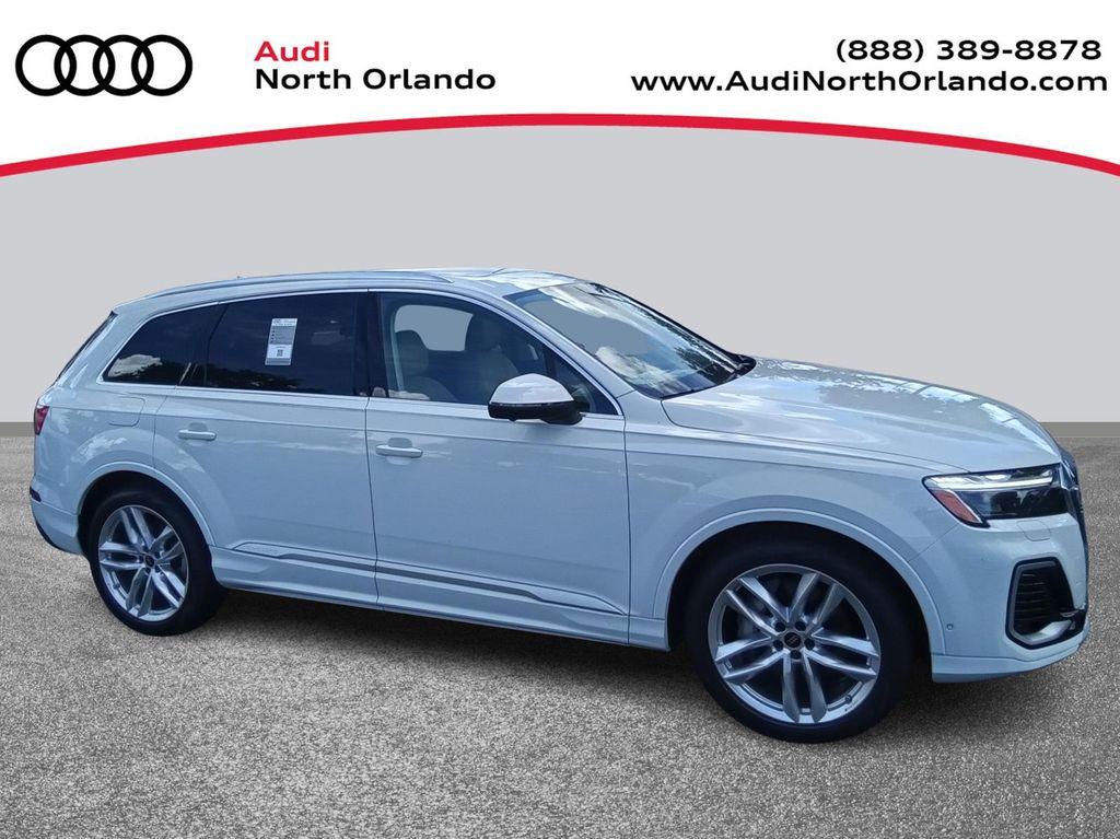 new 2025 Audi Q7 car, priced at $76,570