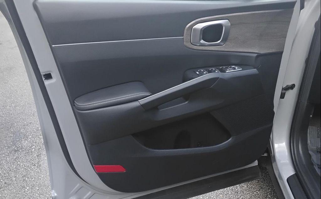 used 2022 Kia Sorento car, priced at $27,500