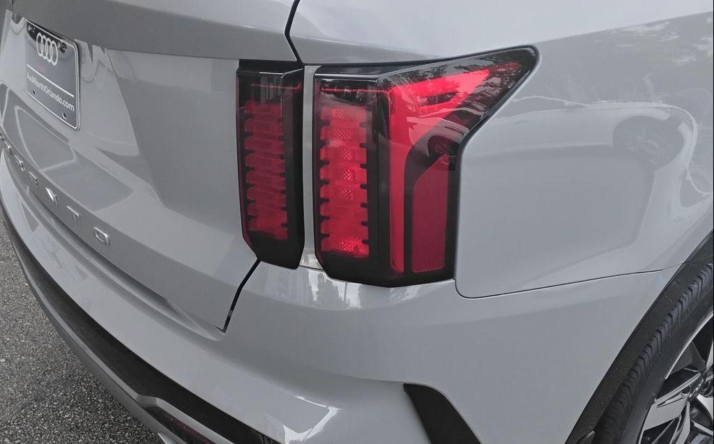 used 2022 Kia Sorento car, priced at $27,500