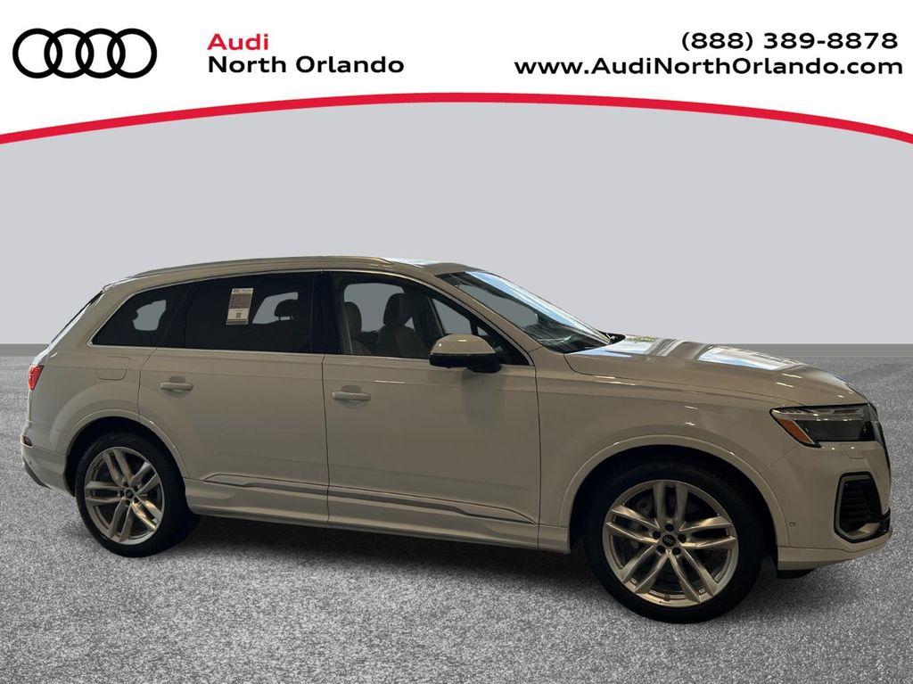 new 2025 Audi Q7 car, priced at $76,205