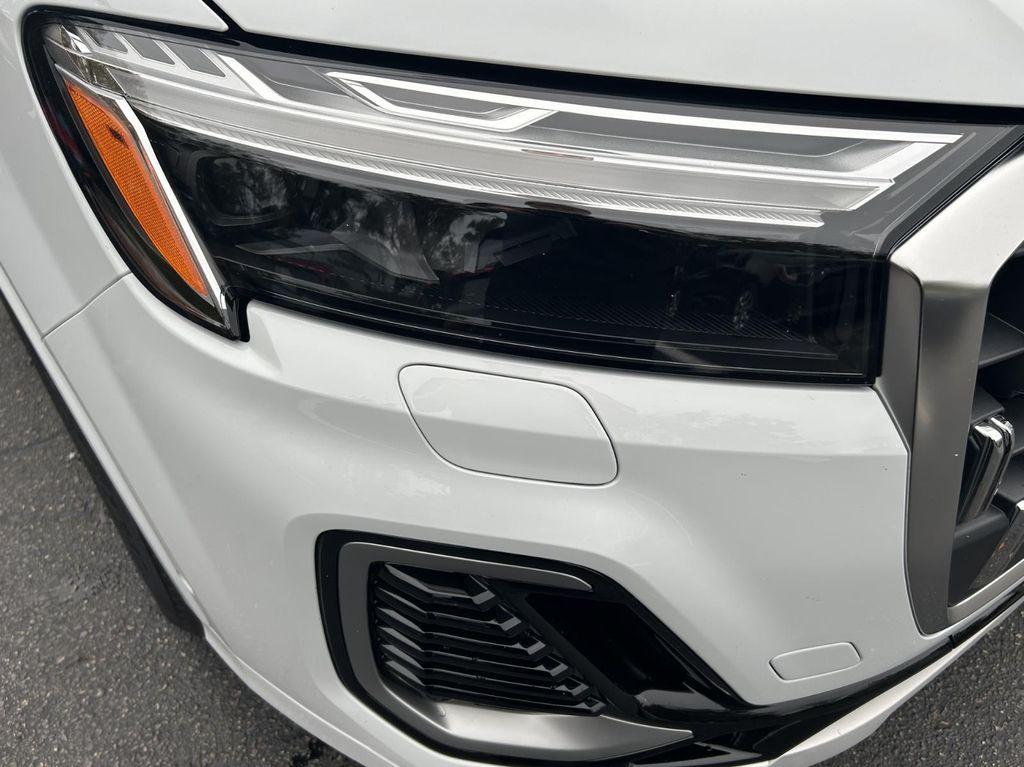 used 2025 Audi Q7 car, priced at $58,999