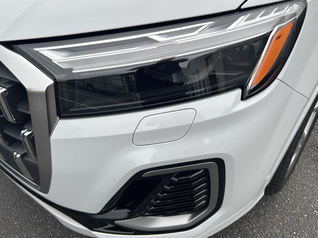 used 2025 Audi Q7 car, priced at $58,999