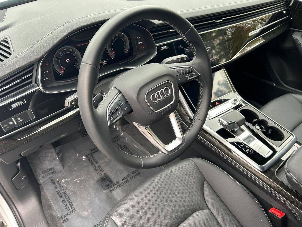 used 2025 Audi Q7 car, priced at $58,999